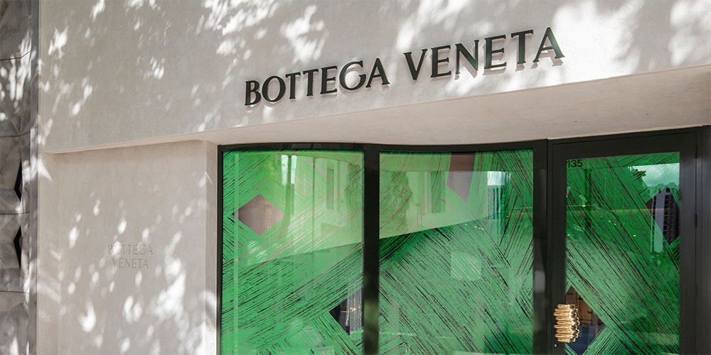 Bottega Veneta объединилась с Такуей Хагихарой ​​для создания новых флагманских дисплеев потустороннего мира