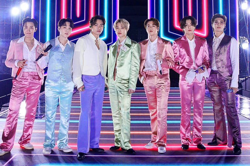 郵送買取 新品5台以上送料無料キャンペーン中！！  Accused BTS of  Plagiarizing アイドルグッズ