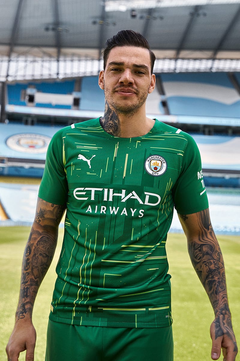 Manchester City 2021/22 93:20 Home Kit by PUMA | Hypebeast