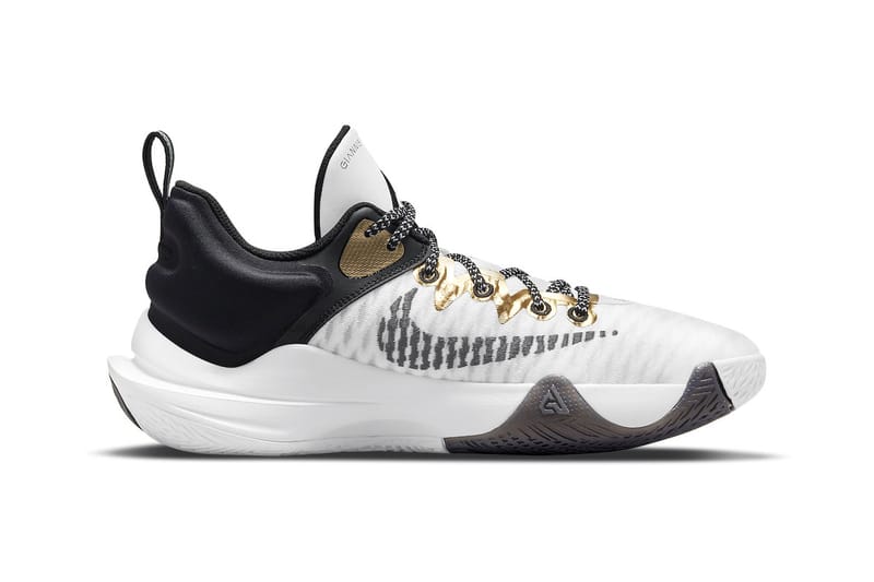 Giannis antetokounmpo first on sale shoe