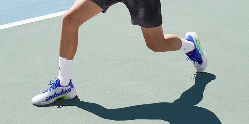 新品　超稀少　日本未発売　adidas BARRICADE TOUR ラケット s-l1200.png