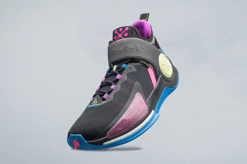 Dwyane wade best sale shoes pink