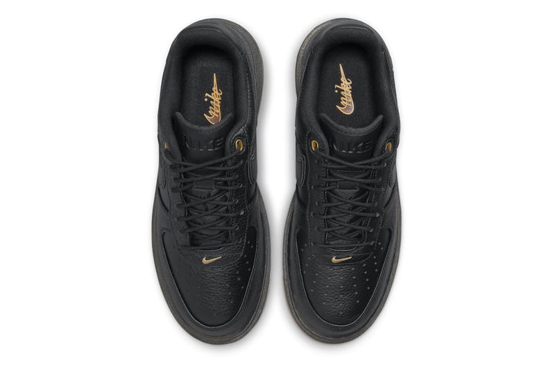 Nike Air Force 1 Luxe 