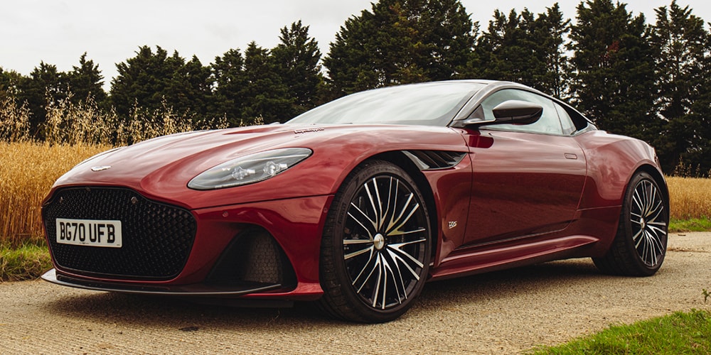 Открытая дорога: Aston Martin DBS Superleggera