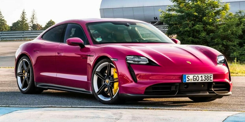 Porsche Taycan 2022 возрождает ретро-расцветку