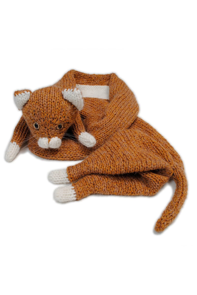Doublet Stuffed Cat Hand-Knitting Scarf - Black | Garmentory