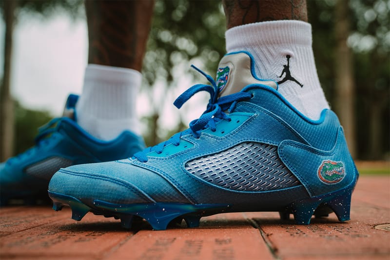 Blue jordan cleats online