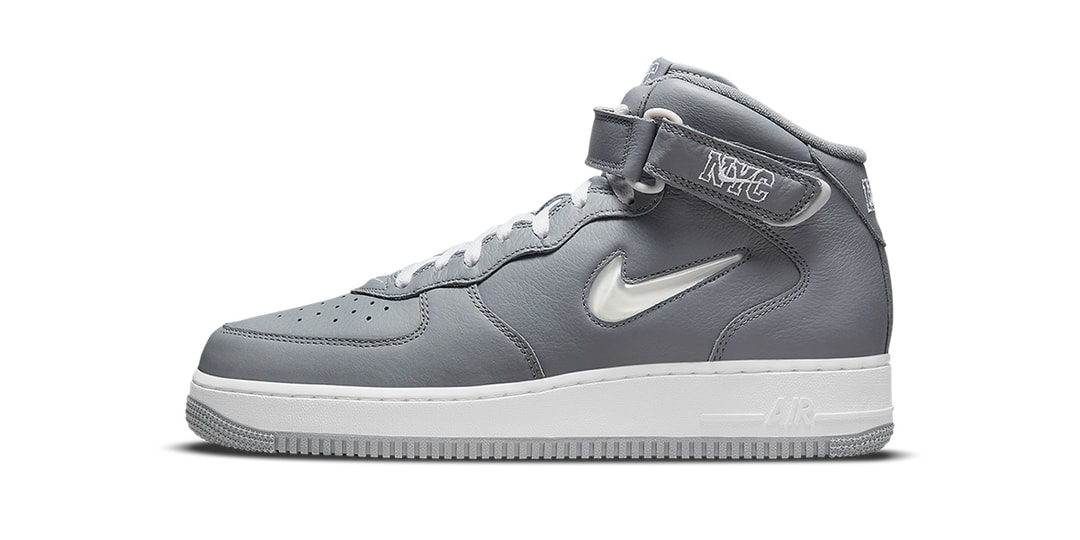 Кроссовки Nike Air Force 1 Mid NYC «Cool Grey» с украшенными драгоценными камнями галочками