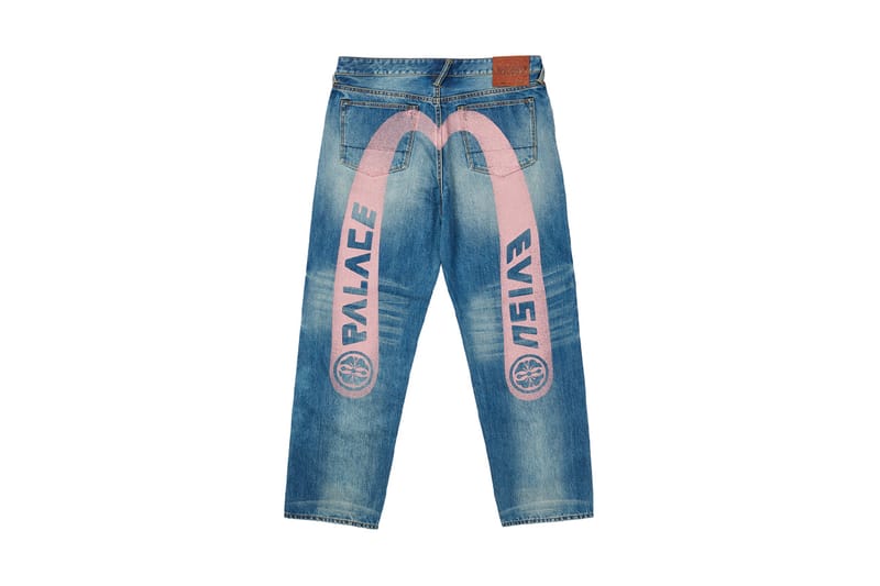 EVISU× PALACE SKATEBOARDS ジーンズ A Closer Look at EVISU x Palace Skateboards FW21 | Hypebeast