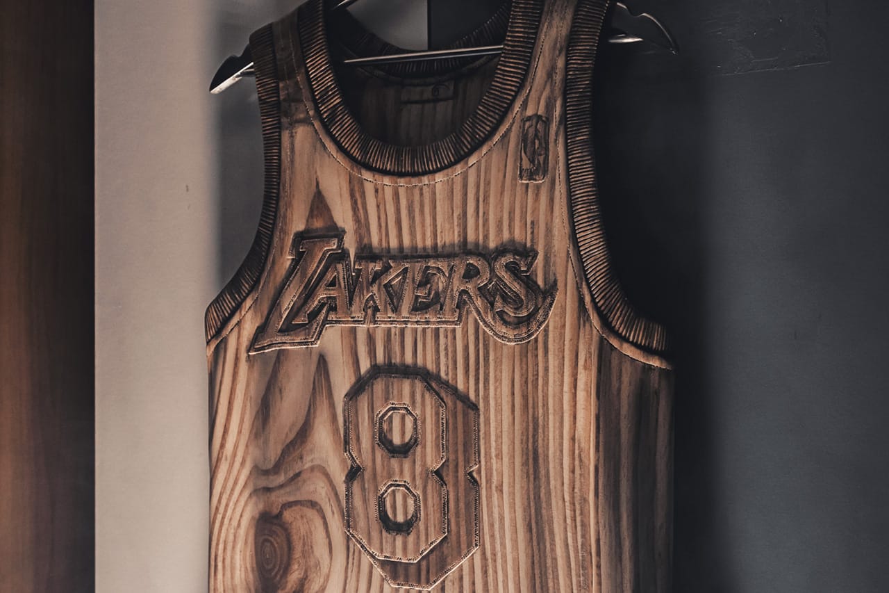 SNK Labs Kobe Bryant Wooden Sculpture Italy | HYPEBEAST