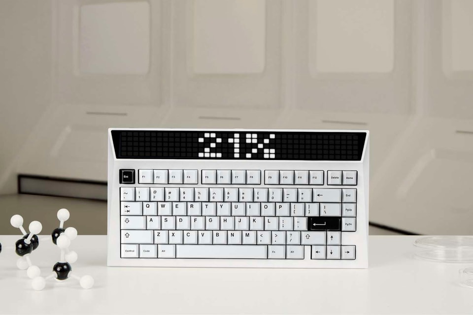 CYBERBOARD R3 CLOUD WHITE Angry Miao