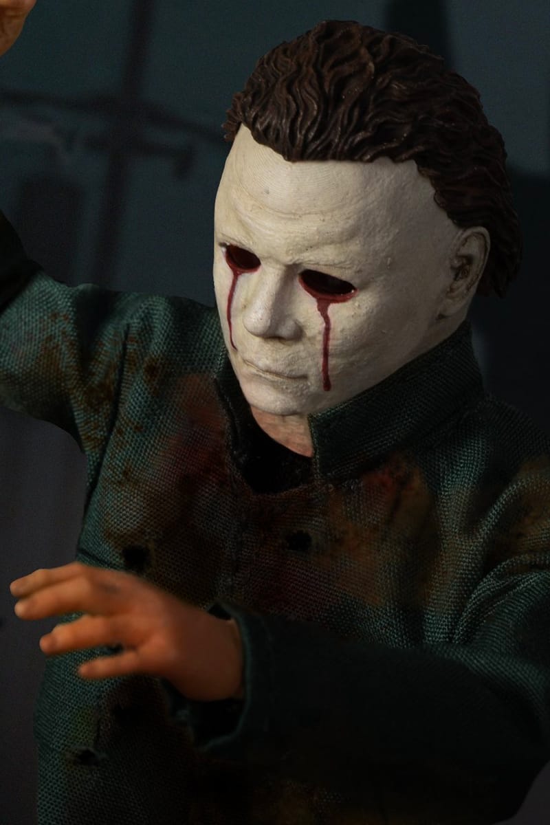 Mezco michael myers store one 12