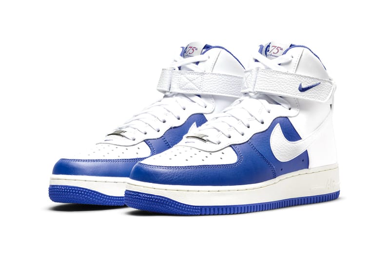 Nike air force 1 shop blue and white high top