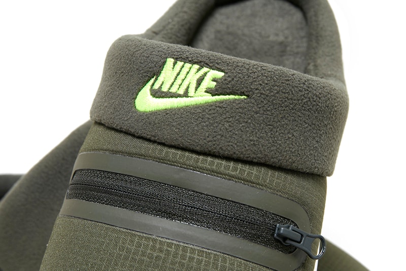 Nike cheap zipper slipper