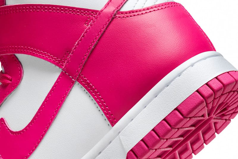 Pink nike 2024 dunk high