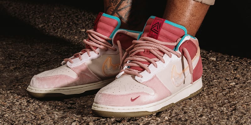 Popular Nike Dunk Mid Social Status Strawberry Milk