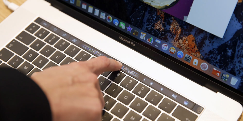 Официальный представитель Apple рассказал, почему в новых MacBook нет сенсорного экрана и Face ID