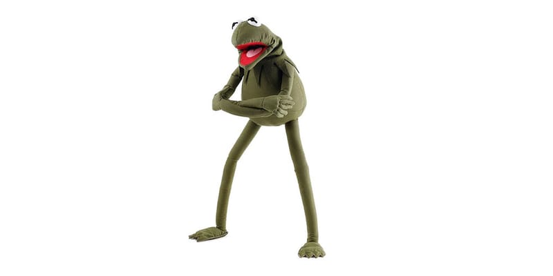 【READYMADE】 FROGMAN Readymade Frogman Figurine | Green | FARFETCH
