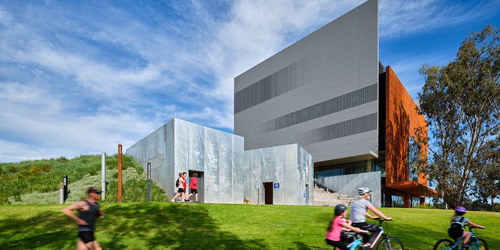 Новый художественный музей Шеппартона в Австралии открывает двери для публики