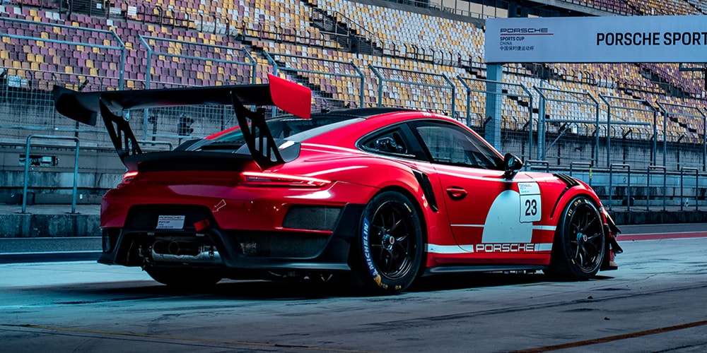 Станьте чемпионом на треке с этим 1 из 200 Porsche 911 GT2 RS Clubsport