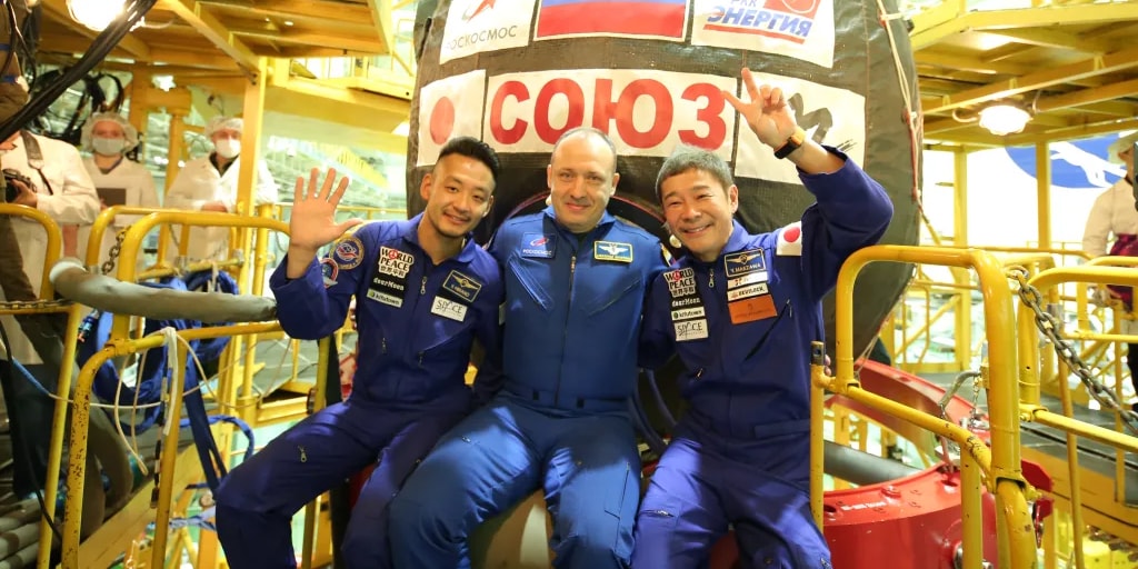 Юсаку Маэдзава отправляется на Международную космическую станцию ​​перед путешествием вокруг Луны
