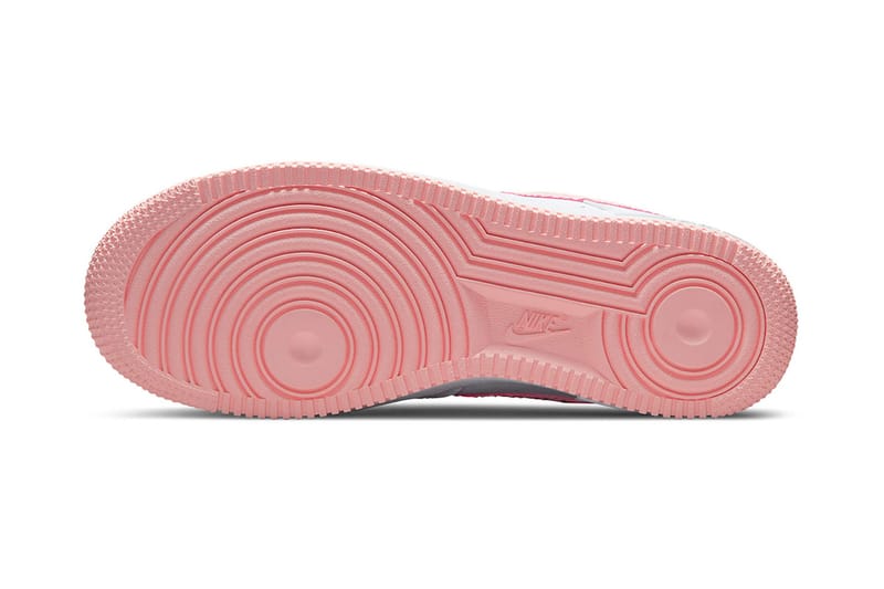 Nike air force pink hot sale sole