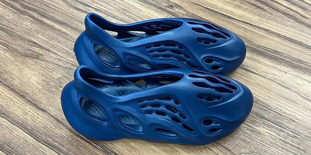 Первый взгляд на Adidas YEEZY FOAM RNNR «Navy»