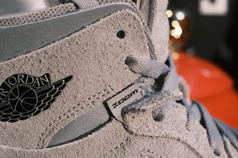 AIR JORDAN 1 ZOOM CMFT オリーブ Air Jordan 1 Zoom CMFT Year Of The Rabbit FD4327-121