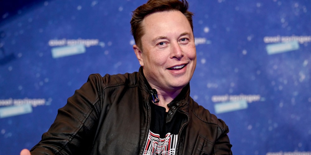 Tesla поставила около миллиона электромобилей в 2021 году