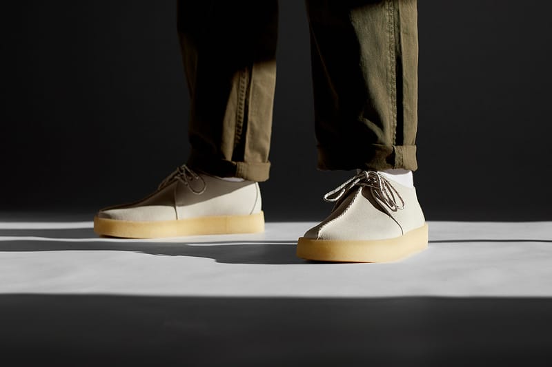 White on sale suede clarks