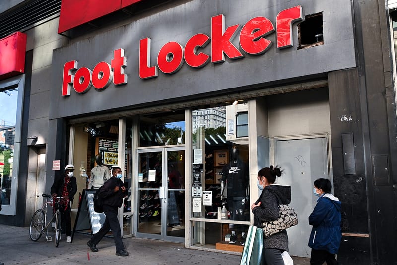 nike removing shoes from footlocker