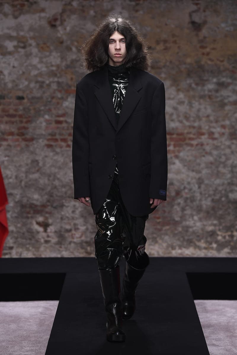 RAF SIMONS 98-99aw ロゴフーディー