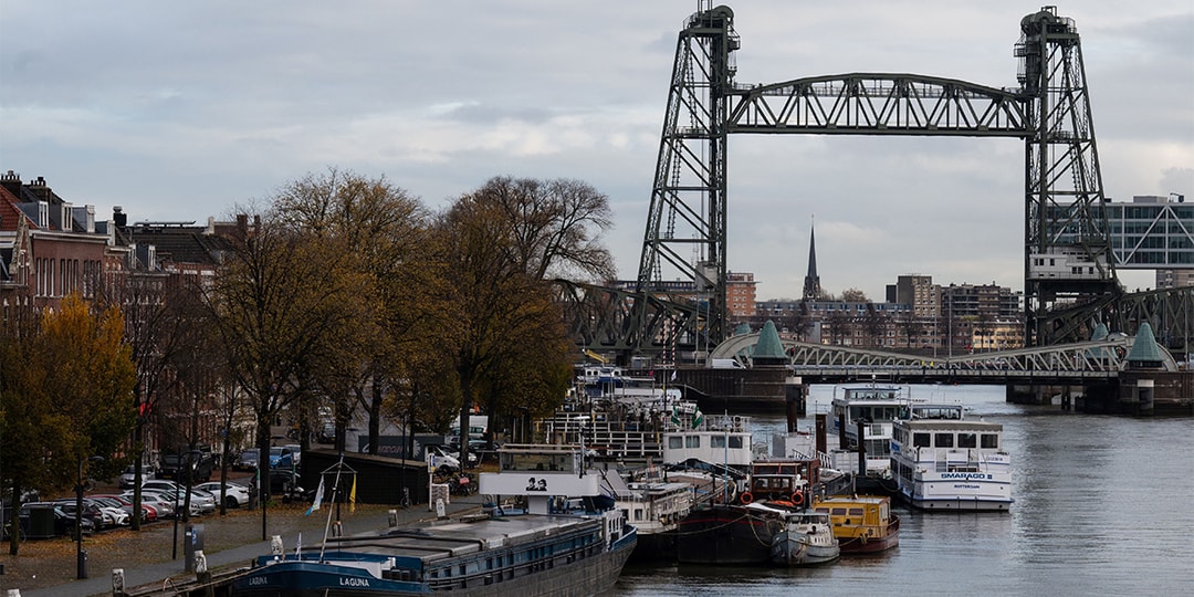 Роттердам разберет исторический мост, чтобы через него могла пройти мегаяхта Джеффа Безоса