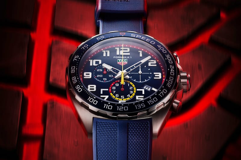 Tag heuer on sale cr7 red bull