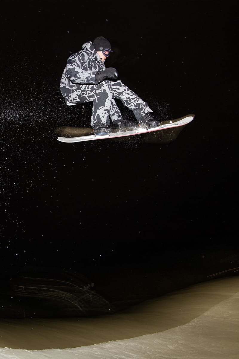 素晴らしい The x KAWS North  Face スキー・スノーボードアクセサリー