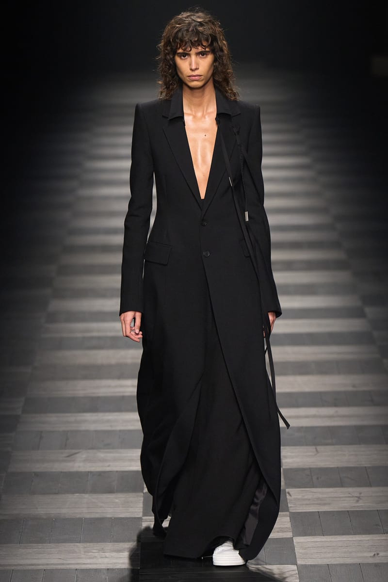 【新品】ANN DEMEULEMEESTER サイズ40 Ann Demeulemeester Spring 2024 Ready-to-Wear Collection | Vogue