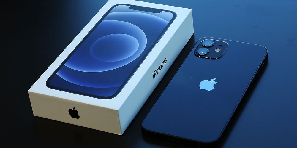 Apple заработала дополнительно 6,5 миллиардов долларов, прекратив поставлять аксессуары к новым iPhone