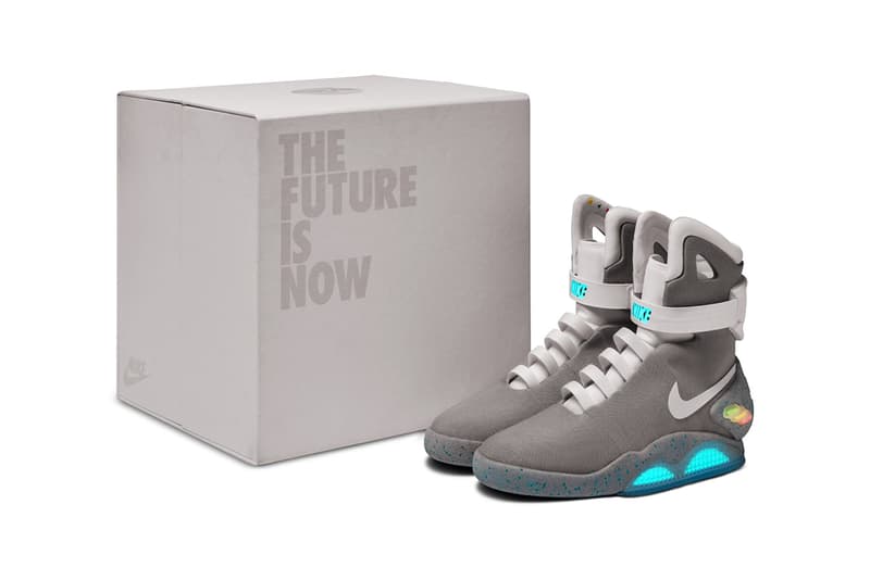 Supreme nike air mags shop