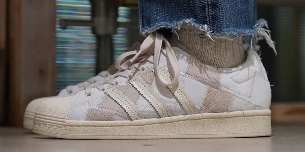RECOUTURE и Atmos возвращаются к деконструкции суперзвезды adidas Originals