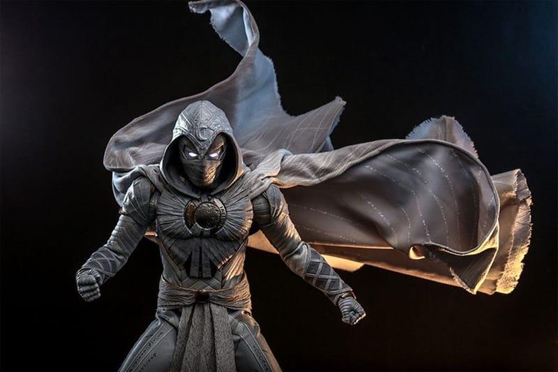 Hot Toys Unveils Its Moon Knight 1/6th Figure | Hypebeast