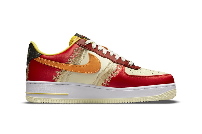 Gold and red air hotsell force ones