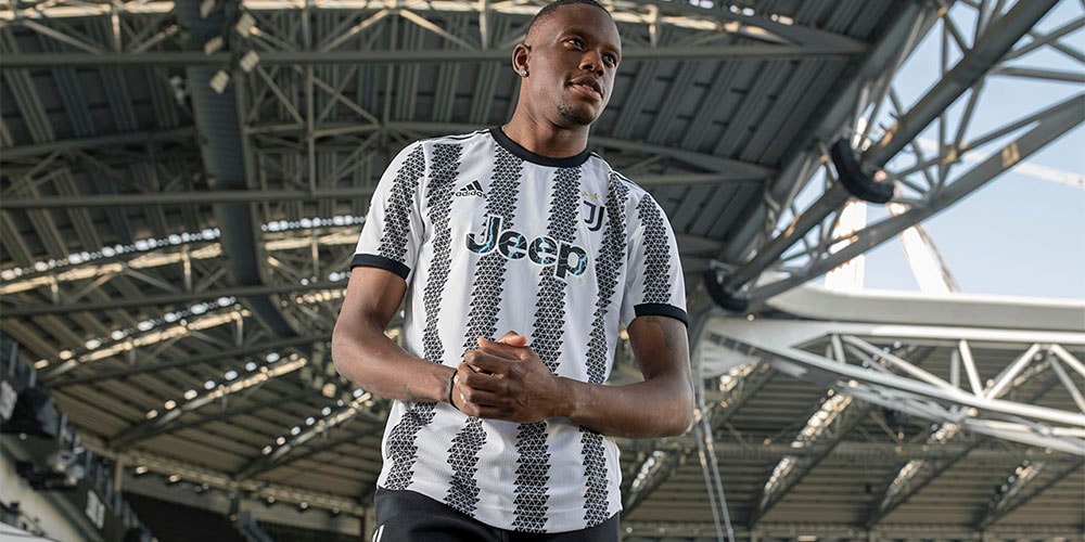 Adidas переработал фирменные полосы «Ювентуса» на домашней футболке сезона 2022/23