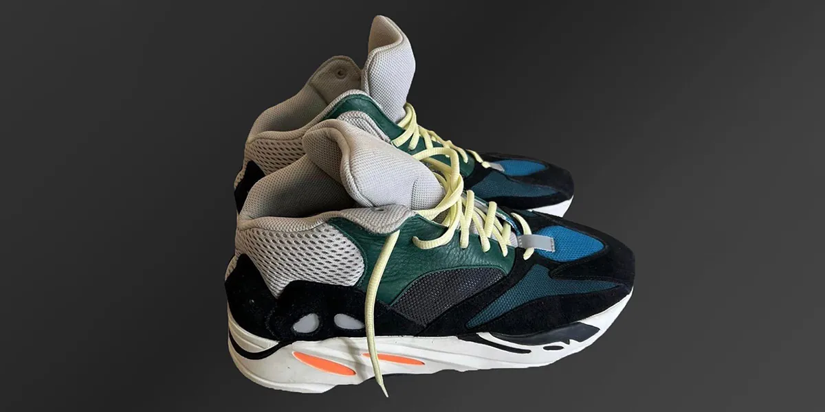 Yeezy 700 waverunner on hot sale feet