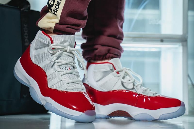 希少！新品ナイキ エアジョーダン11 Cherry Jordan 11Retro-