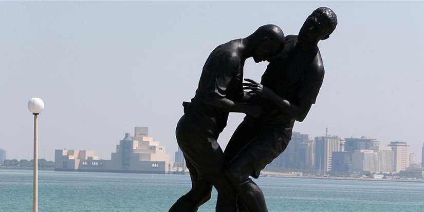 Спорную статую Зидана снова выставят в Катаре