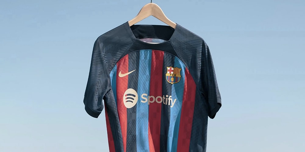 «Барселона» празднует Олимпиаду-92 новой домашней футболкой