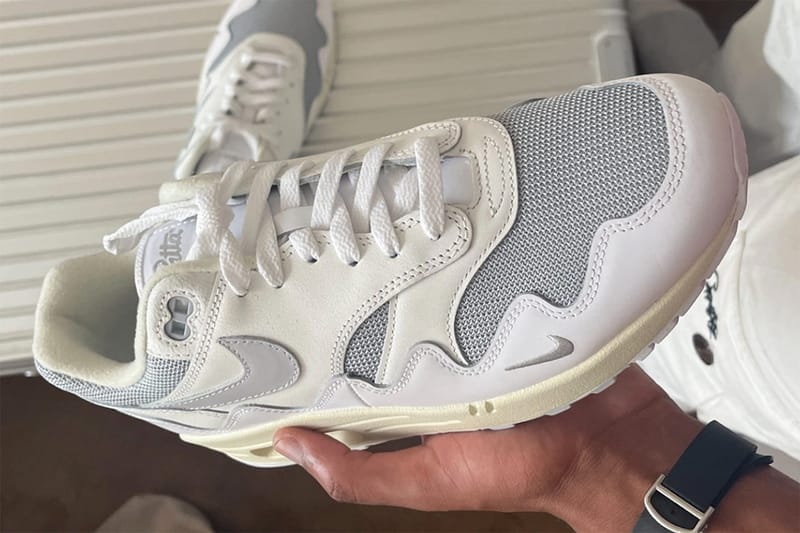 Grey and white air max clearance 1