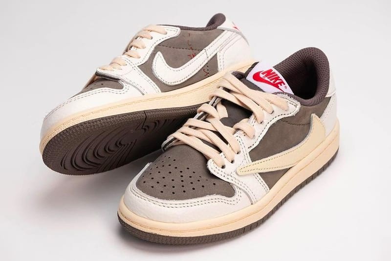 定番新品 NIKE - Travis Scott Nike AJ1 Low リバースモカ 27.5cmの