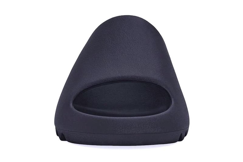 Kanye West's YEEZY SLIDE Kanye West's YEEZY SLIDE