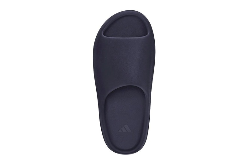 Kanye West's YEEZY SLIDE 